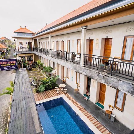 Guesthouse Cempaka Putih 세미냑 외부 사진