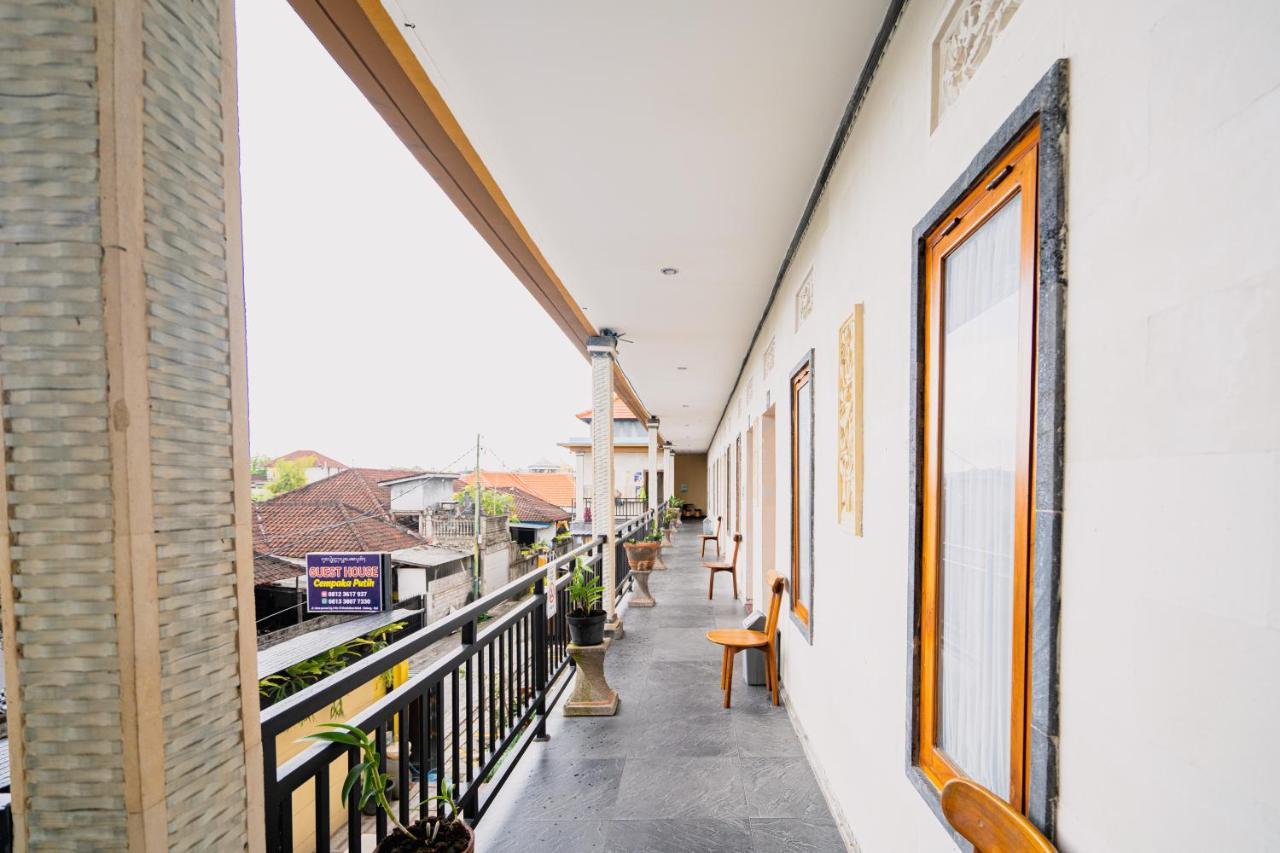 Guesthouse Cempaka Putih 세미냑 외부 사진