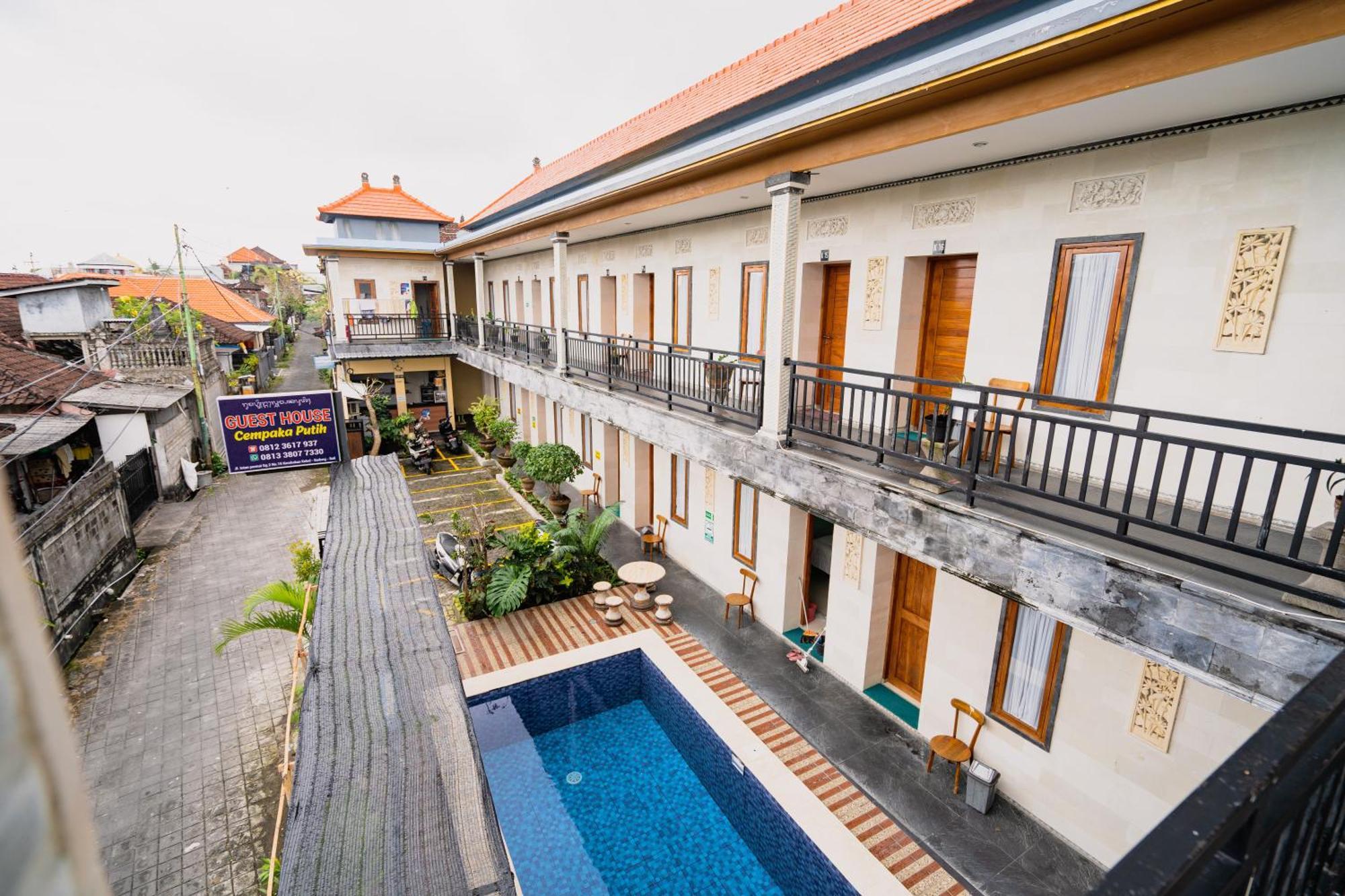 Guesthouse Cempaka Putih 세미냑 외부 사진